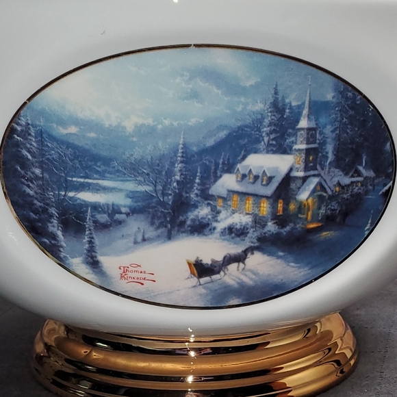 Thomas Kinkade White and Gold Decorative Bowl - Picture 9 of 9